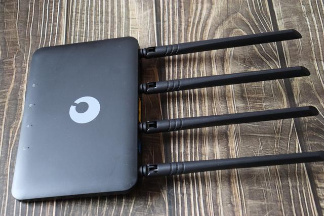 微信|告别价格高昂的商用宽带，可以带着网络走的蒲公英X4C路由器