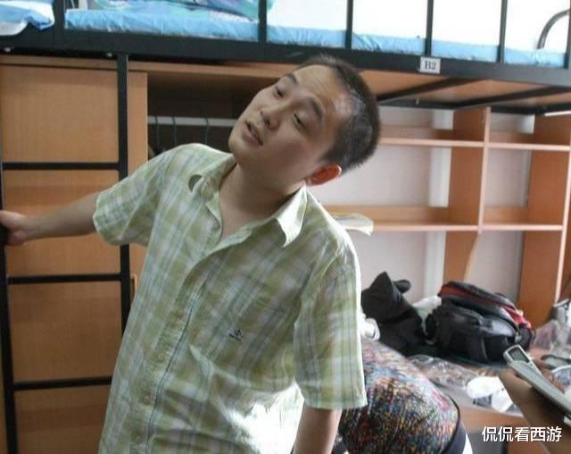 清华大学|高考钉子户4次考上清华北大退学，遭质疑：为赚取奖金的职业考生