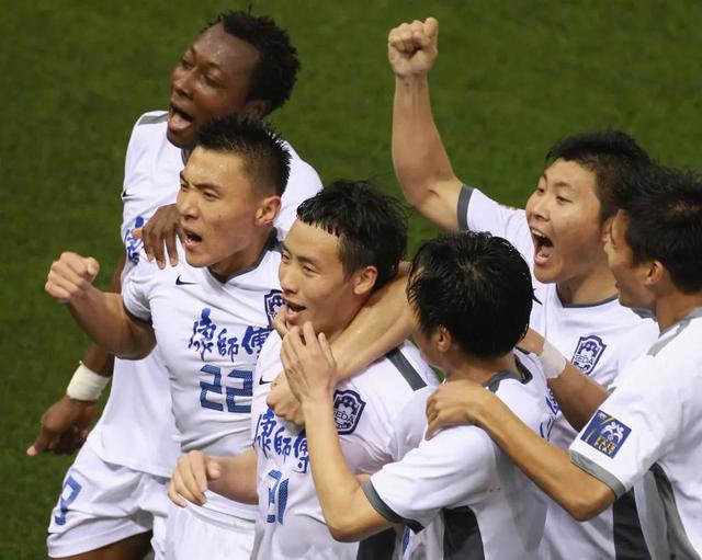 【陈涛】35岁前国脚街边慢跑身材臃肿 新赛季能否延续职业生涯?