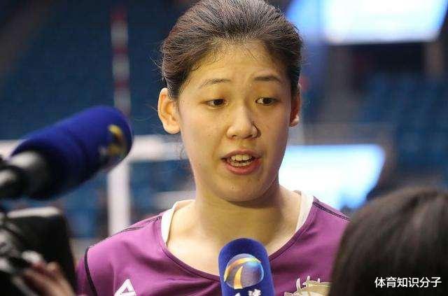 「李盈莹」李盈莹改年龄问题有答案了！央视意外透露真相，女排球迷如何看？