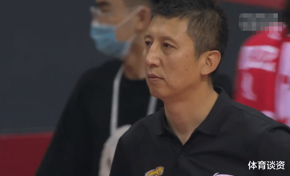 【郭士强】郭士强下课！最后一次执教引唏嘘，惨败后不愿离场，两眼无神很心酸