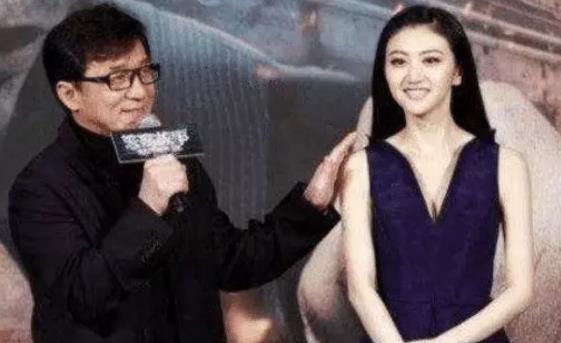 甄子丹：成龙不敢碰她，甄子丹不敢拥抱，王思聪不敢撕她，而他凭什么敢亲她？