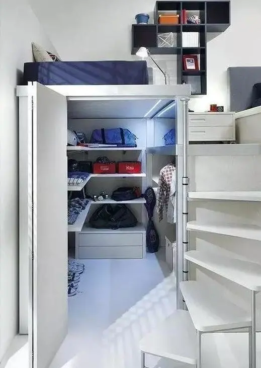 榻榻米|小卧室如何装修？不一定要做榻榻米，把床抬高更加实用