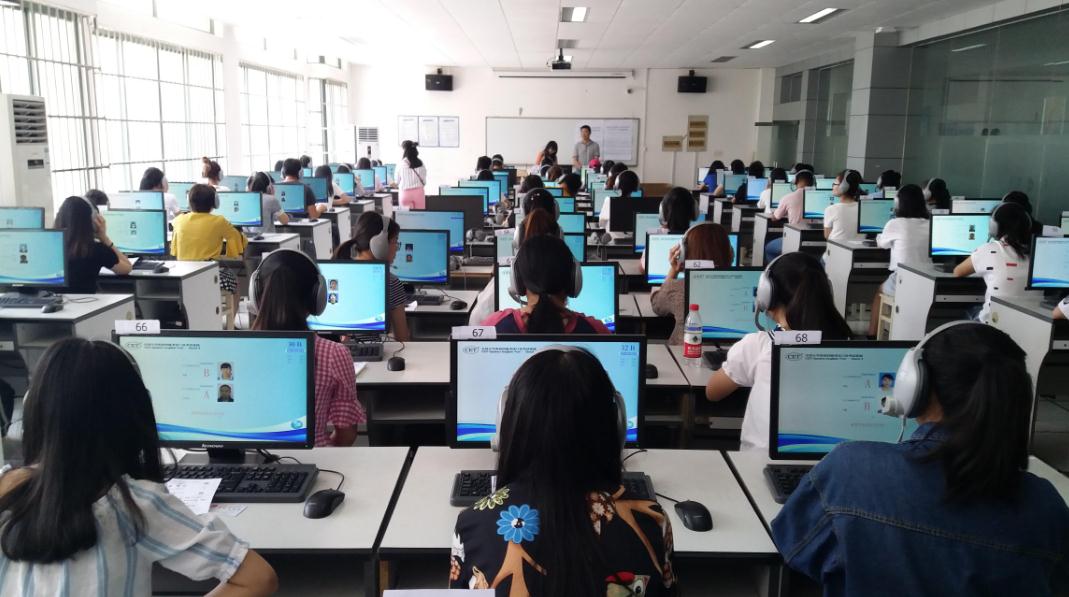 【教师资格证】大学毕业想当老师，这5类专业也比较适合，就是竞争会很激烈