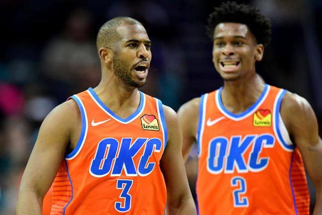 詹姆斯·哈登|狂轰31+9+4！戈登强势回归，哈登强硬打成2+1，威少场下兴奋庆祝！