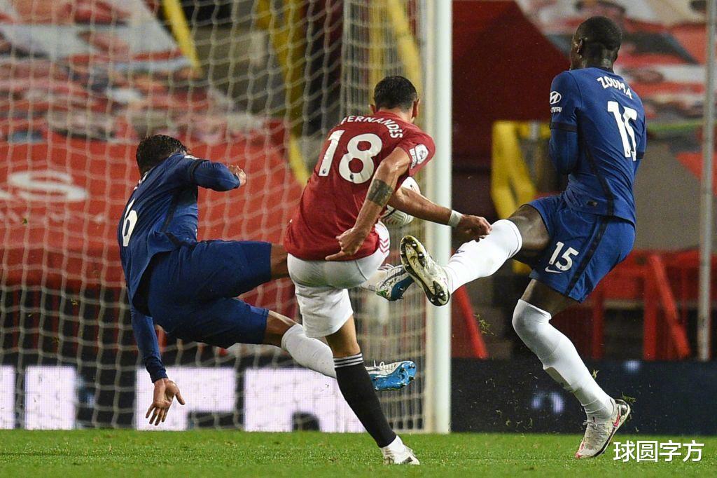 曼联|英超巨大争议！马奎尔禁区内锁喉抱摔不判点，曼联0-0平切尔西