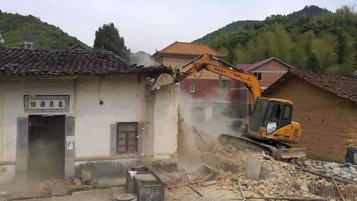 农民注意：农村盖房“新红线”，“两不三禁止”原则最好别违反！