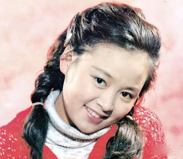 张瑜|63岁著名演员张瑜，与丈夫离婚后单身29年，如今美丽依旧