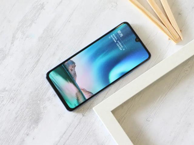 荣耀|心动价1699元,90Hz+4000mAh+双模5G,荣耀真香千元机!