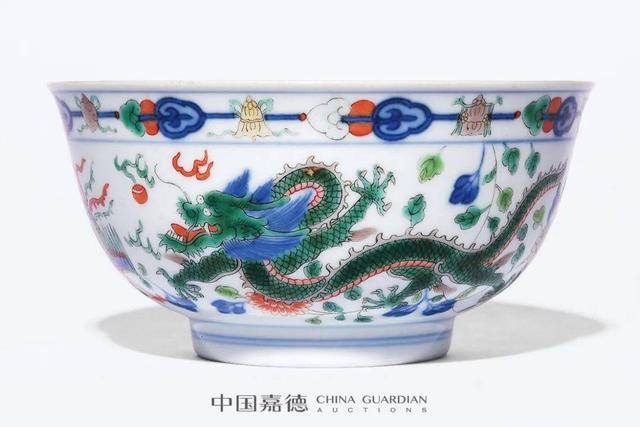 「粉彩」嘉德四季56期：藏友瓷器拍品欣赏