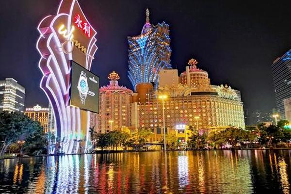 上海市：我国夜景排名前三的城市，哪个最让你心动，最后一个太意外了