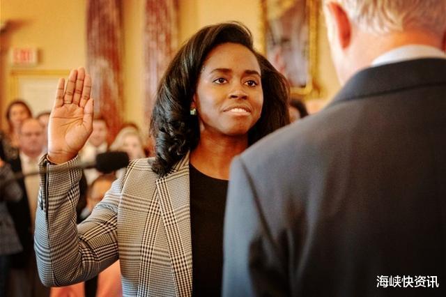 特朗普▲白宫又失一名大将！对特朗普最忠心的国务卿辞职，直言要听从良心