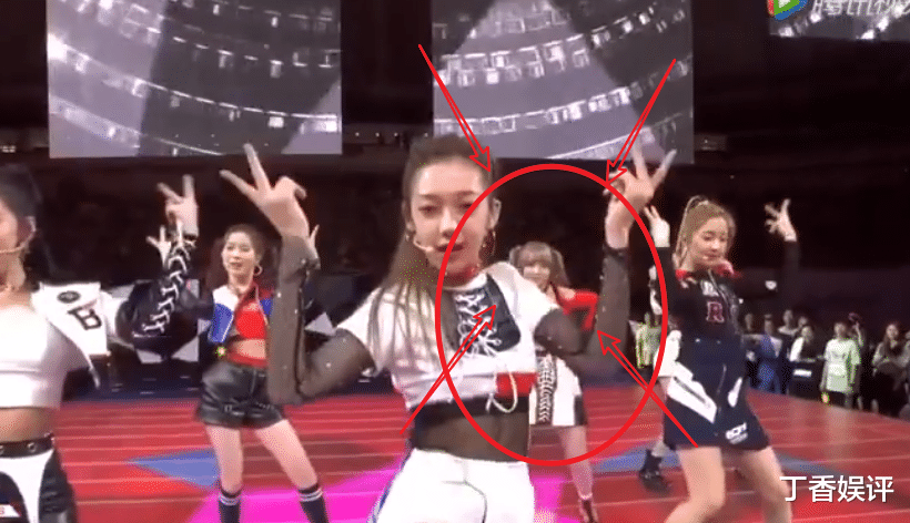 周深|硬糖少女新歌首秀舞台，全团奥特曼套装，郑乃馨临场反应好评