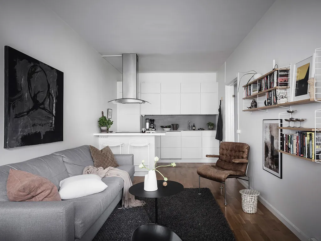 []公寓家具：49㎡小公寓卧室全刷黑，还有令人羡慕的阳台和衣帽间！