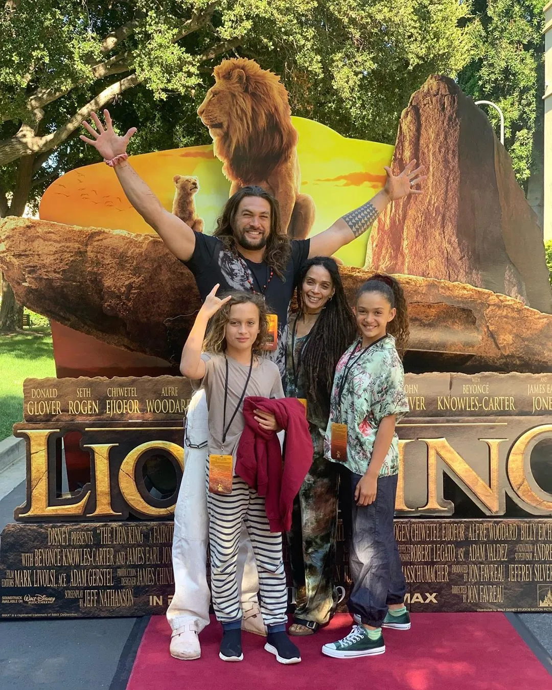 lisa|真·海王宠妻13年,为老婆修车视频红爆油管:梁正贤连给他提鞋都不配!