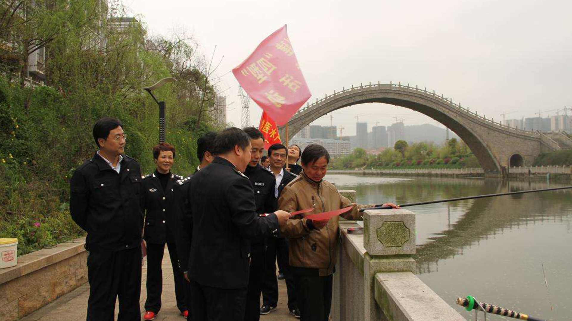 []如果禁渔期全水域禁止钓鱼了，作为钓鱼人，你会怎么办？