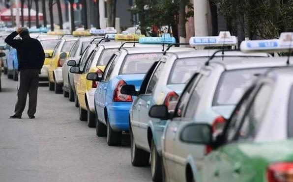 网约车|比跑滴滴每月多挣三四千，这些平台能影响网约车市场格局吗？