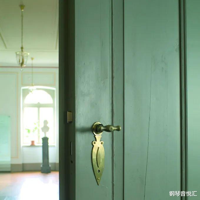 #阿依达#看了这么多场线上音乐会，你知道艺术家的家什么样子吗？