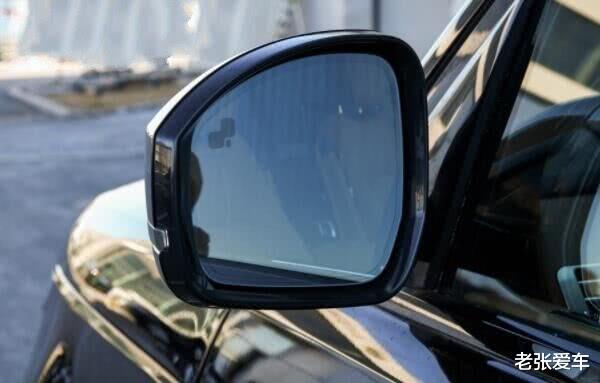 「路虎揽胜」连跌12万，这才是男人的车，重2.7吨提速5秒，开出去比宝马X5霸气