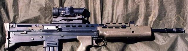 #自动步枪#为什么步枪弹匣只装30发子弹，加装100发子弹的弹匣会怎样？