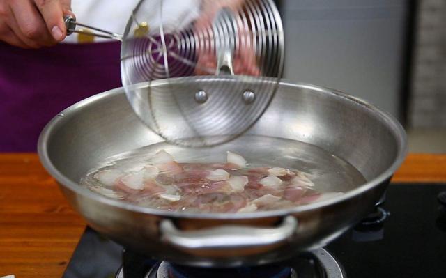 腊肉|它被誉为菜中灵芝，跟腊肉绝配，清热解暑，现在吃正合适，别错过