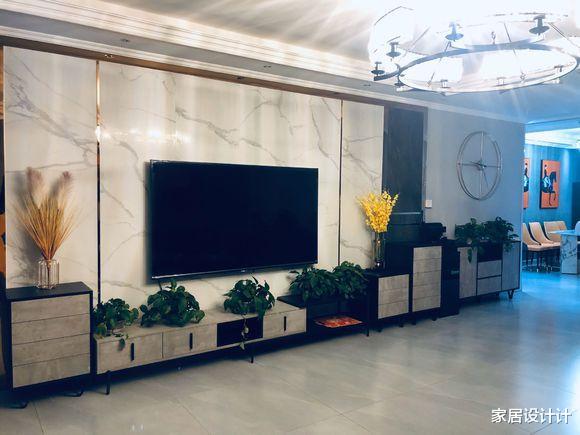 榻榻米|现代风的新房完工,装修大气时尚又温馨,电视背景墙漂亮一致好评