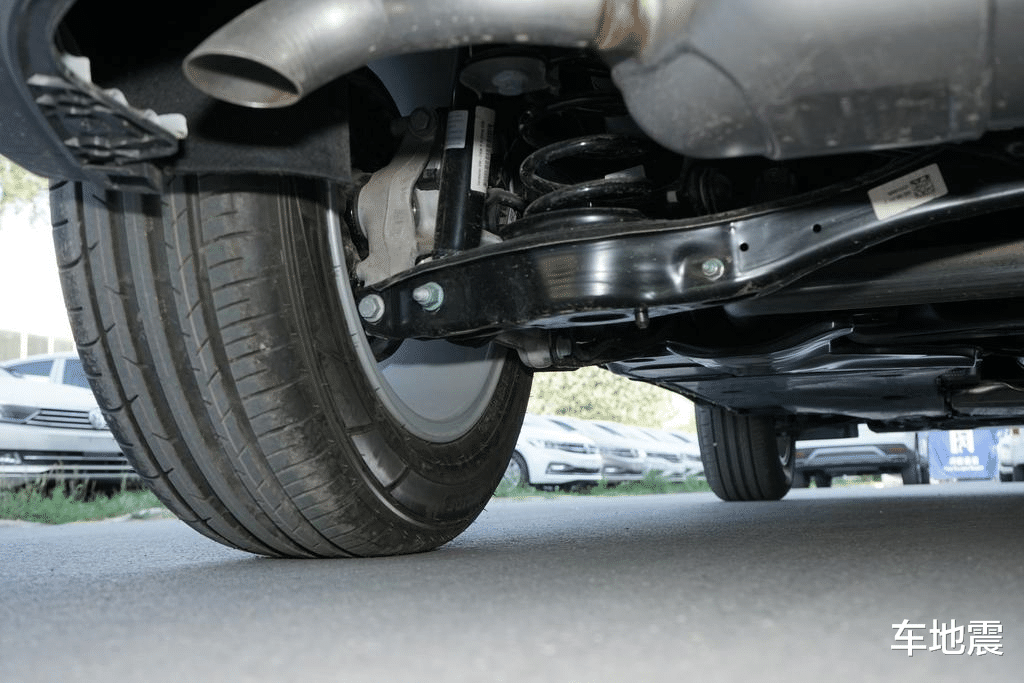 「大众汽车」又一款大众SUV价格“跳水”，从20w跌至15w，买国产不如选它香