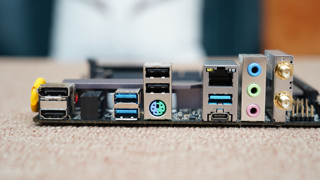 iOS|开学季买笔记本还是台式机？也许组台ITX小钢炮是不错的选择