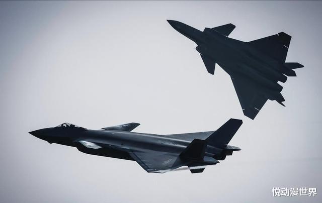 歼-20▲中美五代机在这方面存在着最大差异在哪里？？？