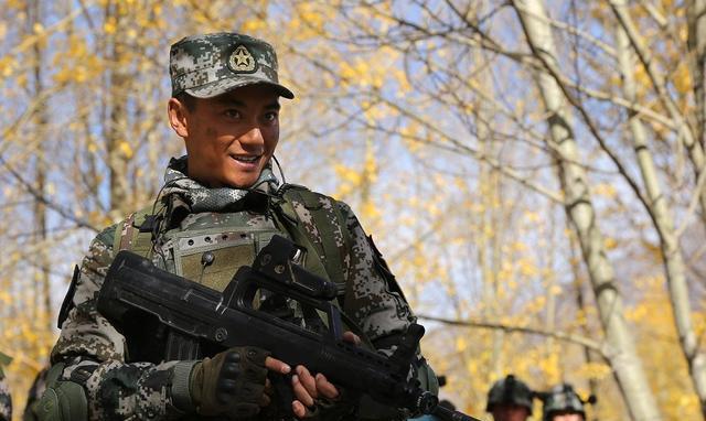 张译|老戏骨用8部戏力捧儿子，依然不温不火，陈宝国：就知道吃盒饭