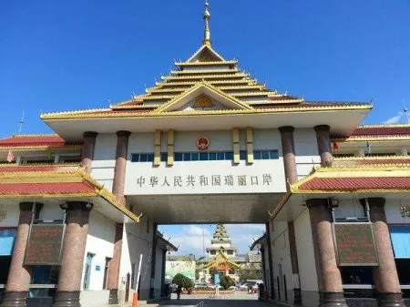 翡翠|瑞丽的翡翠为什么便宜？去瑞丽买翡翠，到底好不好？