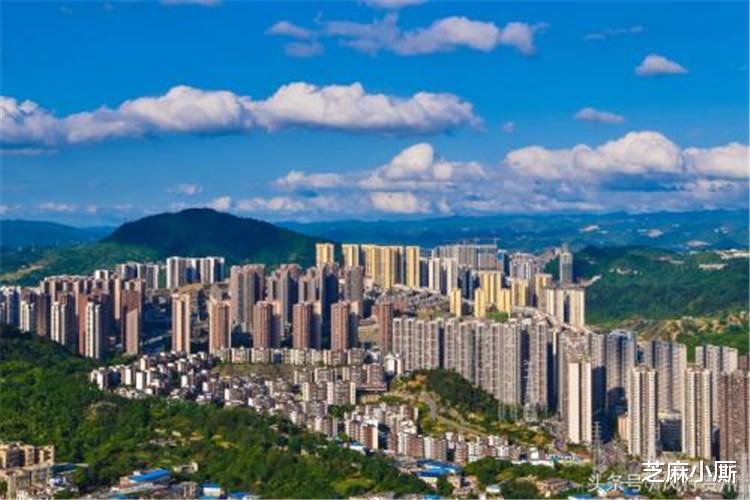 西藏|中国哪个省份山最多?这三省境内山脉连群,出省一趟都得跋山涉水