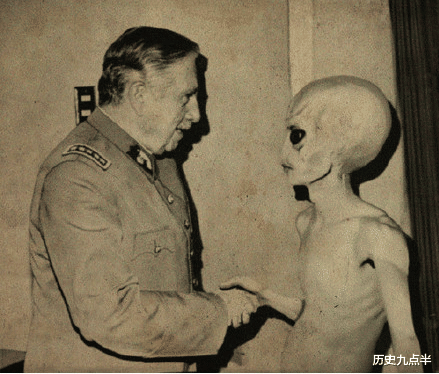 史上最离奇UFO事件:外星人坠落地球,还被军方解剖?75年仍是谜