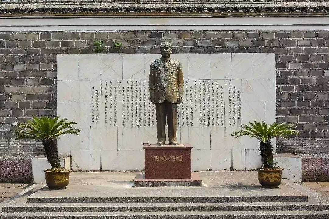 万达|中国最强“包租公”,坐拥15645套房,每年房租收入300亿