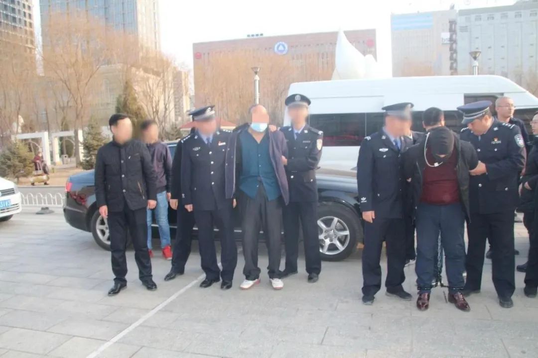 内蒙古▲多对夫妻合伙贩毒！内蒙古鄂尔多斯警方破获跨省家族团伙贩毒案