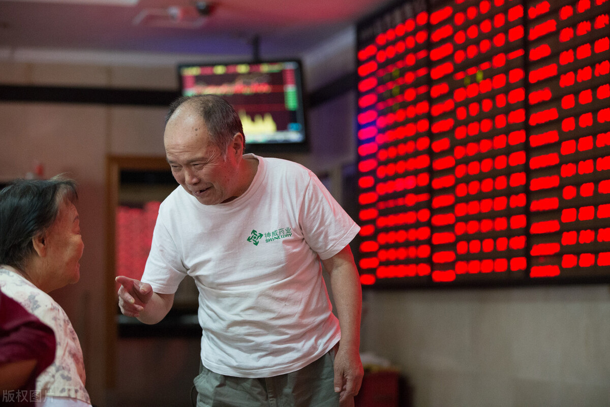 券商|券商适合埋伏吗，白酒能否布局，半导体怎么看？