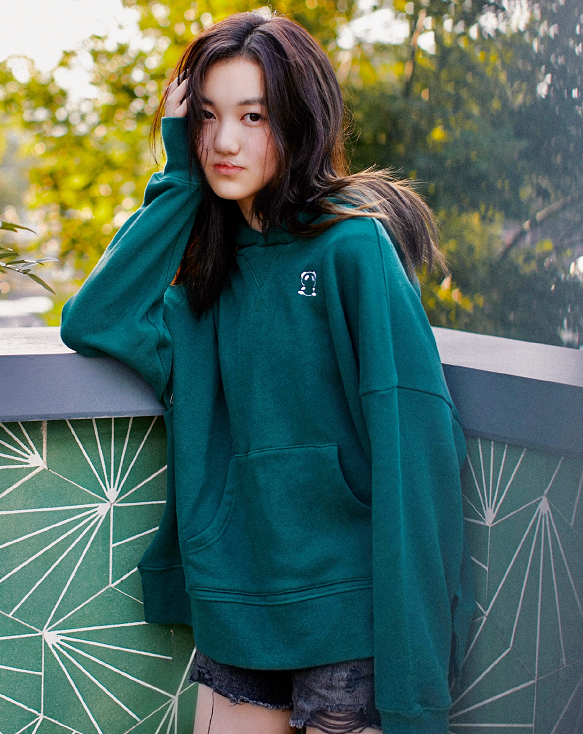 李嫣|李嫣的兔唇不见了堪比整容，14岁成气质女模，看清正脸直喊女神