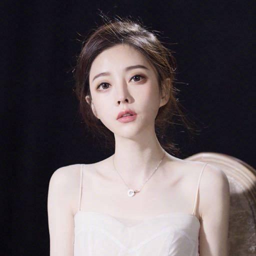 冯提莫|冯提莫开启直播模式，新歌发布受人欢迎，这只是开胃菜