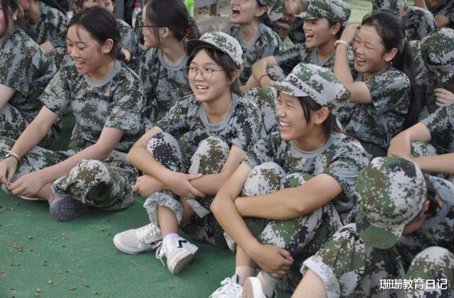 高校|这届大一新生很幸运,发生了这3件好事,往届生:没法比