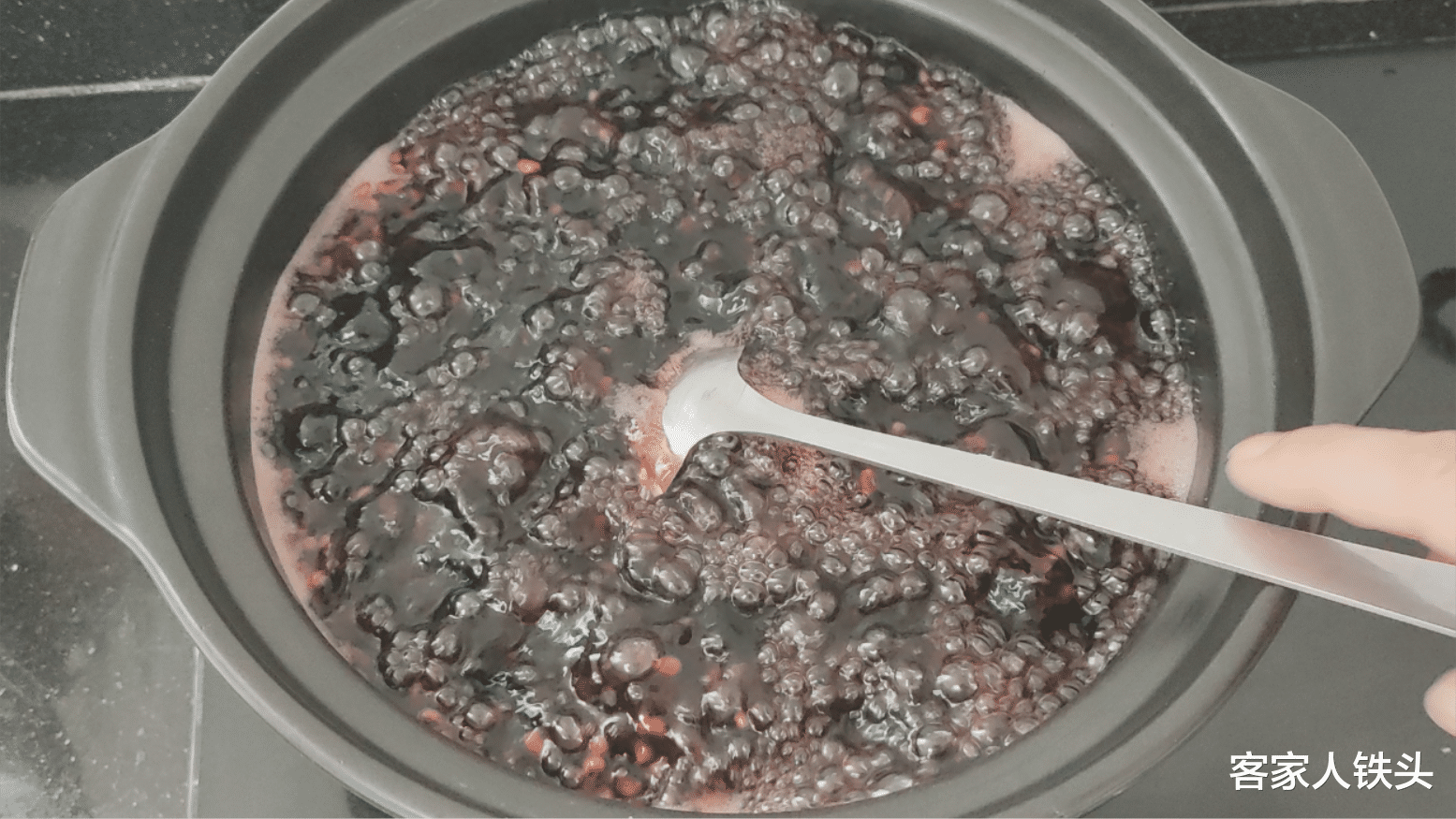 黑米|1碗黑米加1碗红豆,这样做一锅,老婆一日三餐都吃不腻,补血养颜
