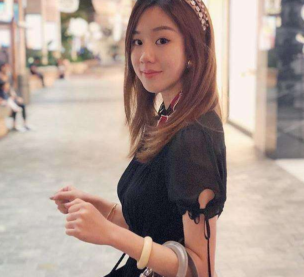 看郭麒麟与孟星亚的照片就明白了