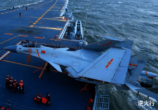 【歼-10】飞机的折叠机翼太有意思了!还是美国最会折叠,堪称变形金刚