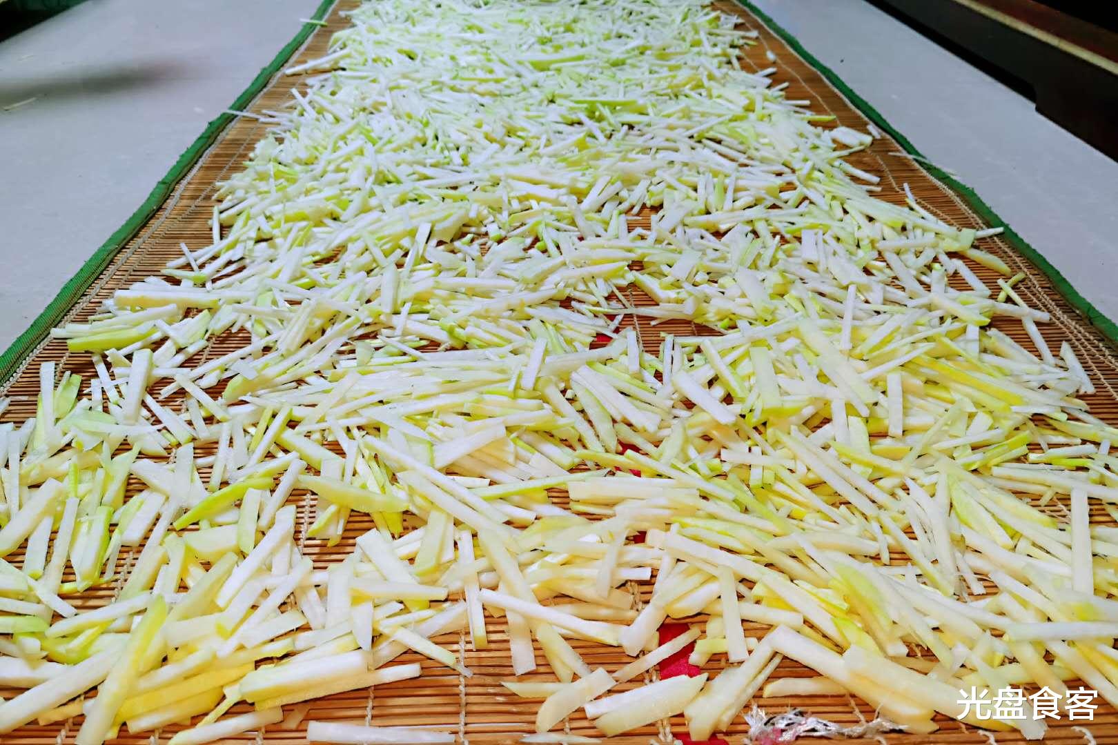 萝卜|冬天，遇到这菜我从不手软，一次性囤30斤，随吃随取，可以吃半年