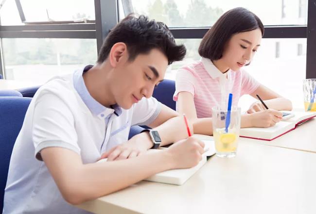 「考试」临近高考，家长要摸清楚考场的方位