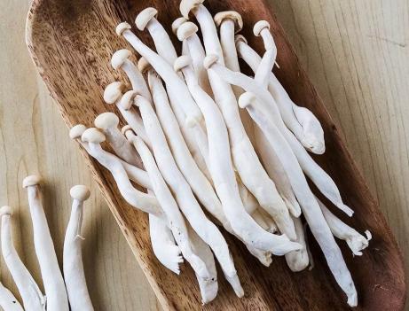 「蔬菜汤」夏天,我常给孩子喝“高钙蔬菜汤”,胜似骨头汤,价格却便宜好多