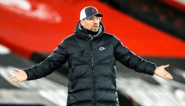 利物浦|英超格局一夜变天！利物浦爆冷痛失三分，曼联手握榜首生杀大权