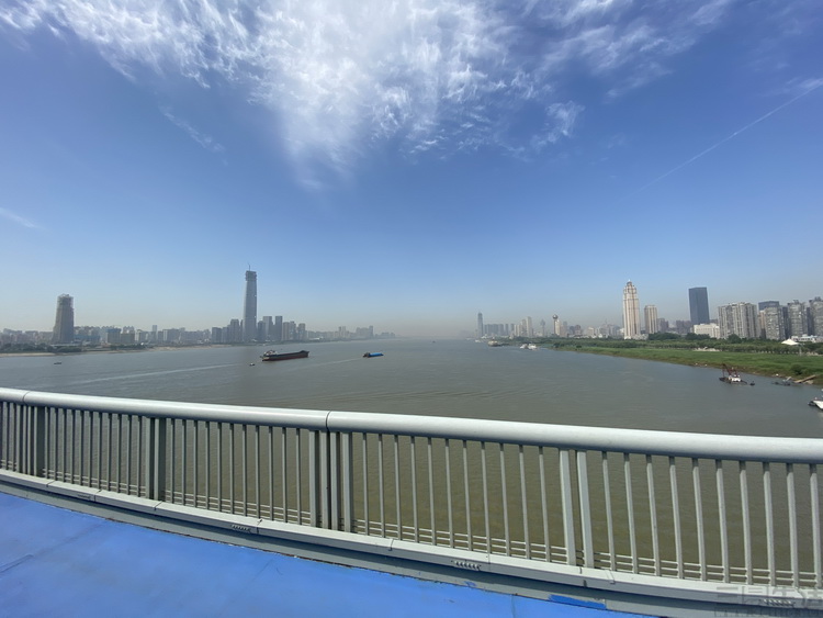 「安卓」在十年老安卓用户眼中，iPhone用起来感觉如何？