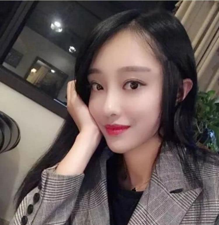 『娜美』赵本山儿子和娜美看对眼,球球占据榜单第一,实力挖墙脚?