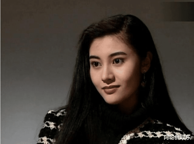 『李嘉欣』比李嘉欣还牛! 她为嫁入豪门与原配争宠, 比赛3年生3娃得3亿分手费