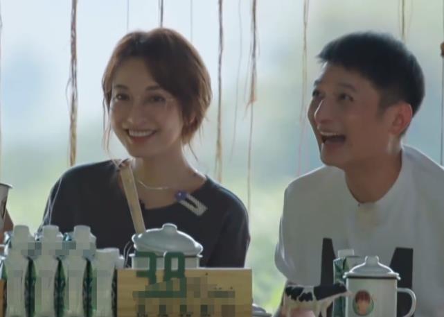 「吴昕」快乐家族合体现身《向往的生活》，吴昕透露谢娜最有排面，很真实
